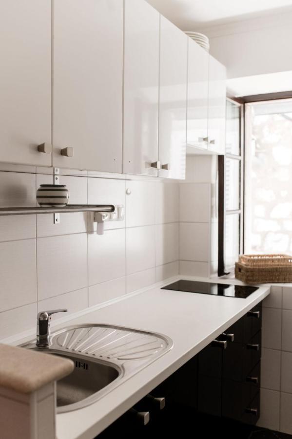 Apartment Teatar กอร์จูลา ภายนอก รูปภาพ
